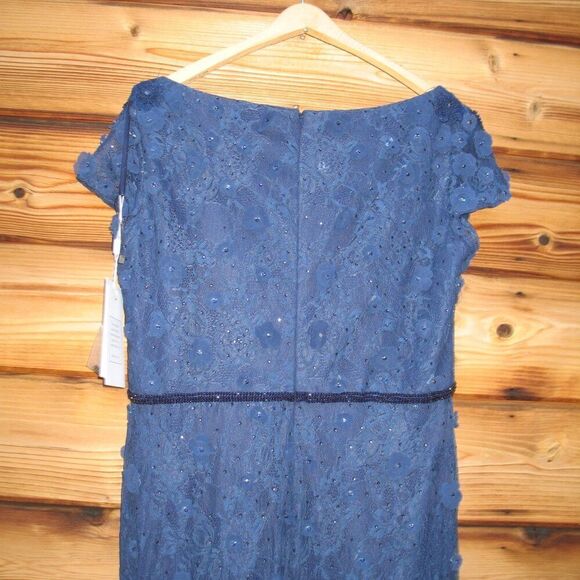 MAC DUGGAL 67711 Navy Floral Applique Boat Neck Cap Sleeve Gown - Picture 10 of 12